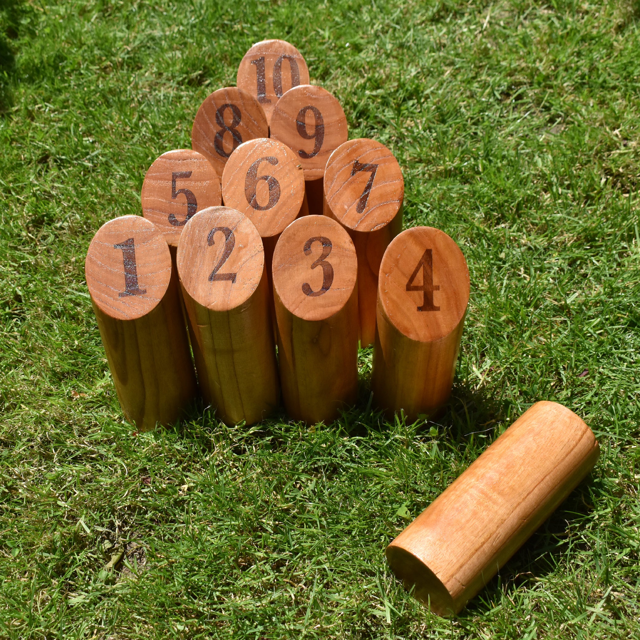 Wooden Scatter Set
